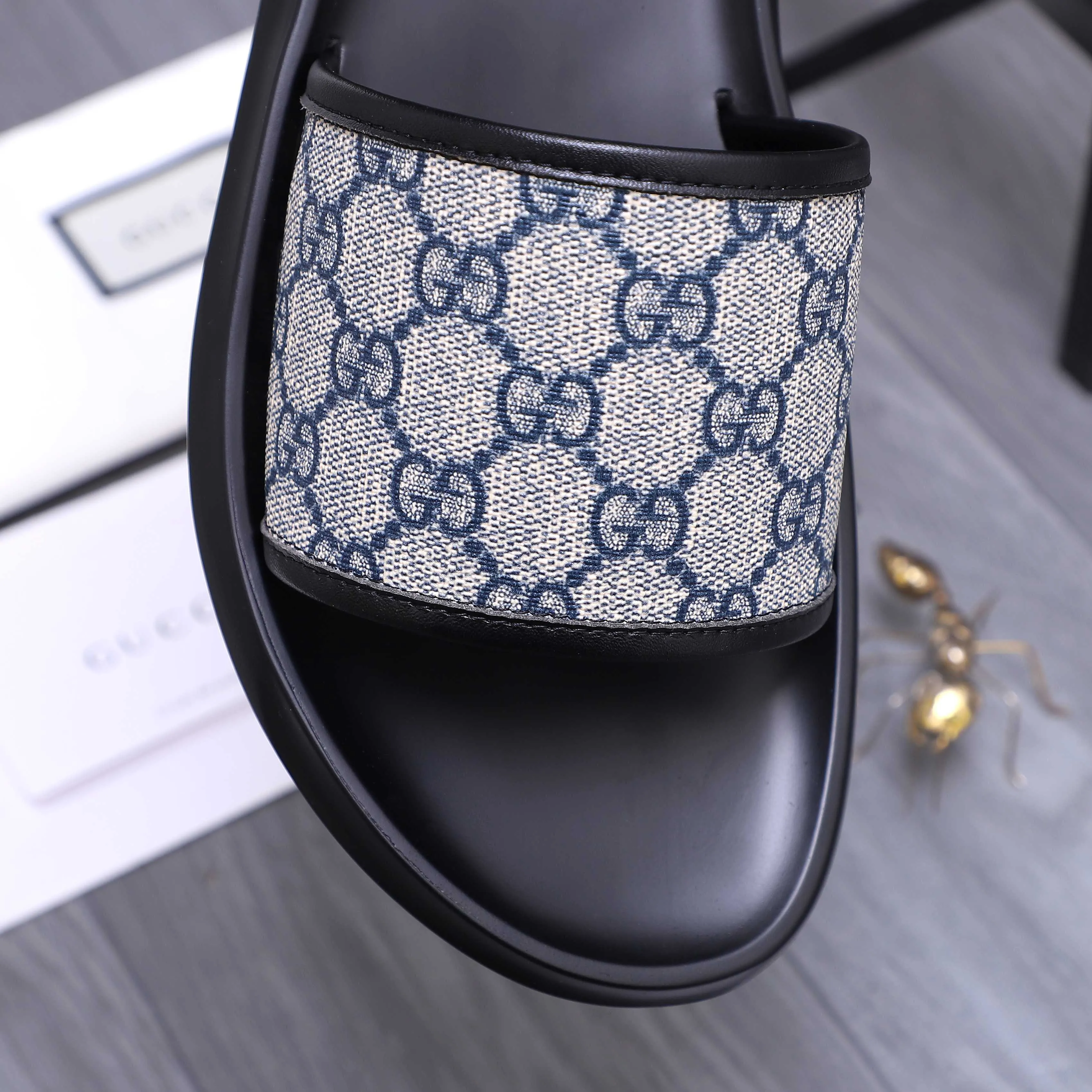 Men's shoes 💰280 Product trademark: GUCCI "Gucci" slippers Regular size: 38-44 (45.46 custom-made, non-returnable) Product materials: Selected cowhide printed upper, instep imitation leather lining, original outsole